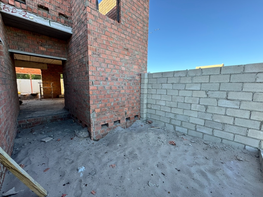 4 Bedroom Property for Sale in Sandown Western Cape